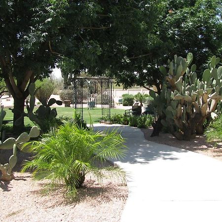 Scottsdale Cottonwoods Resort & Suites Exterior photo