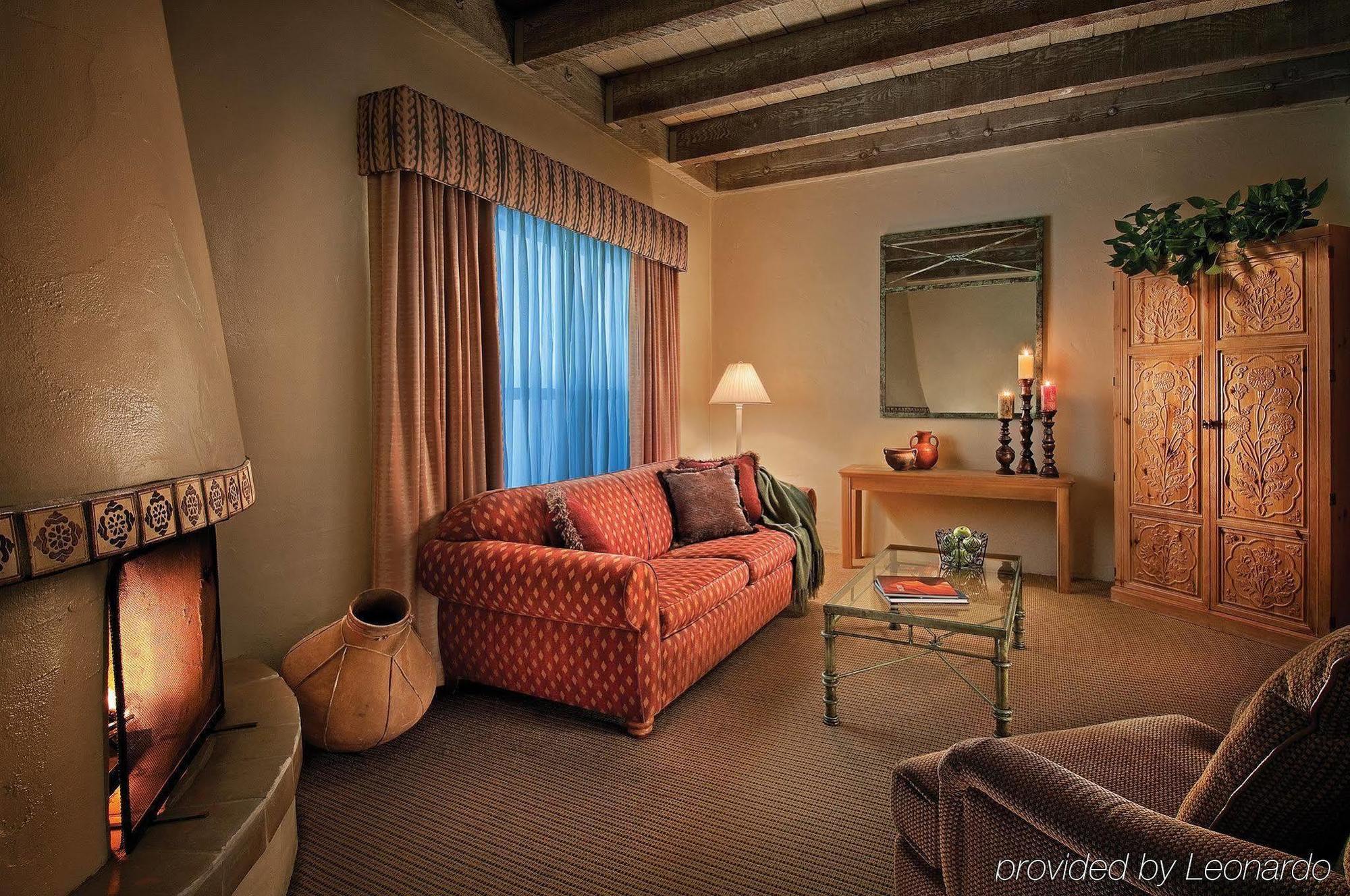 Scottsdale Cottonwoods Resort & Suites Room photo